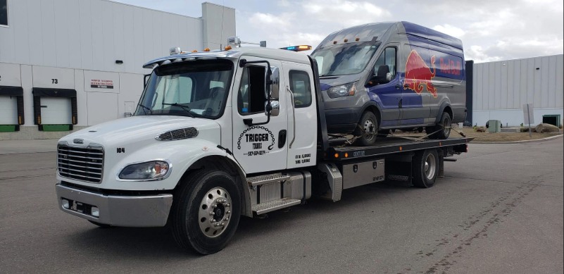 Roadside Assistance in Calgary - Trigger Truck carrying vehicle
